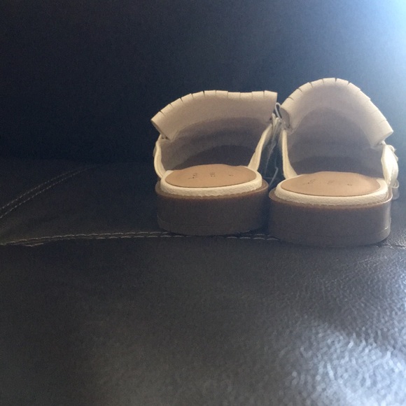 Sandals - Picture 3 of 3